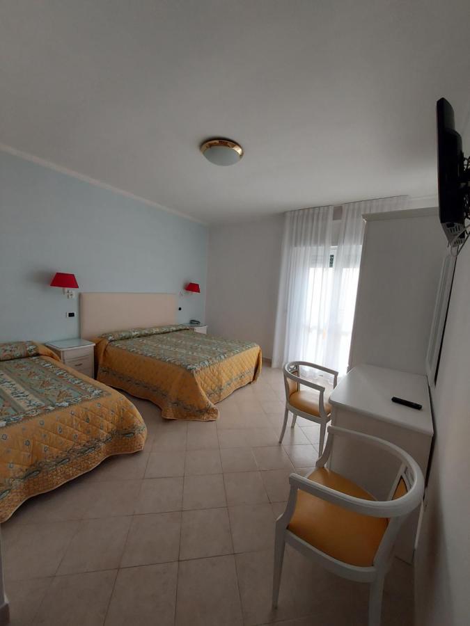 Hotel Lucia Castellammare di Stabia Luaran gambar